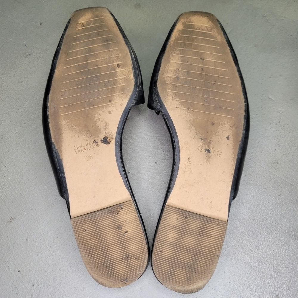 🖤ZARA Black Leather Asymmetric Flat Slippers Size 6 [EUC] 🖤 - Picture 7 of 8